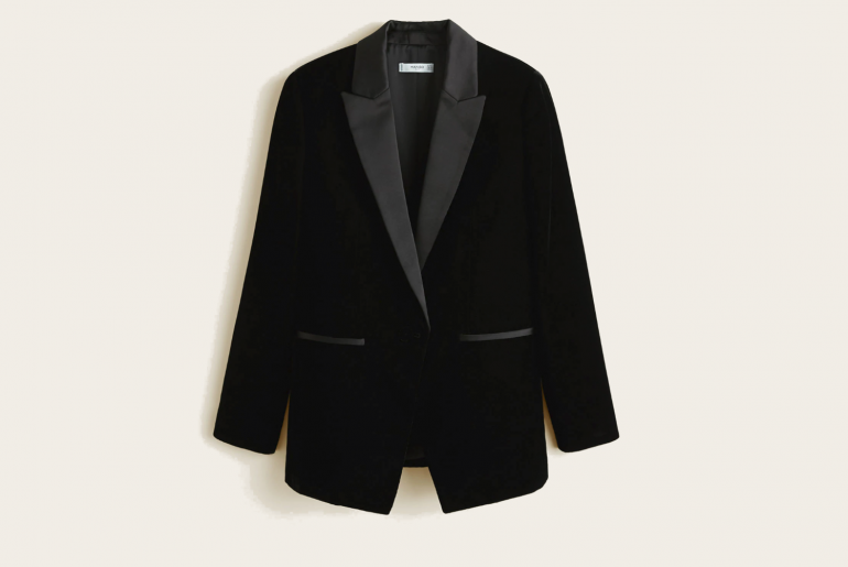Veste velours Mango : chic, forcément.